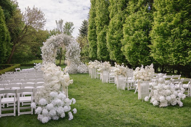 A White Garden Wedding at Graydon Hall Manor