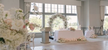A Soft and Classic Blush Wedding at Deer Creek