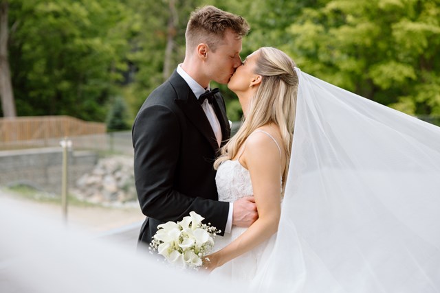 A Rustic Baby's Breath Wedding at Alpine Ski Club