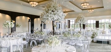 An All-White Blossom Wonderland at Eagles Nest Golf Club