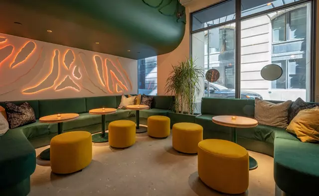 Restaurants: 11:59 Bar:Café 1
