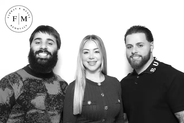 Photo Booths: 647 Photo Booth 21