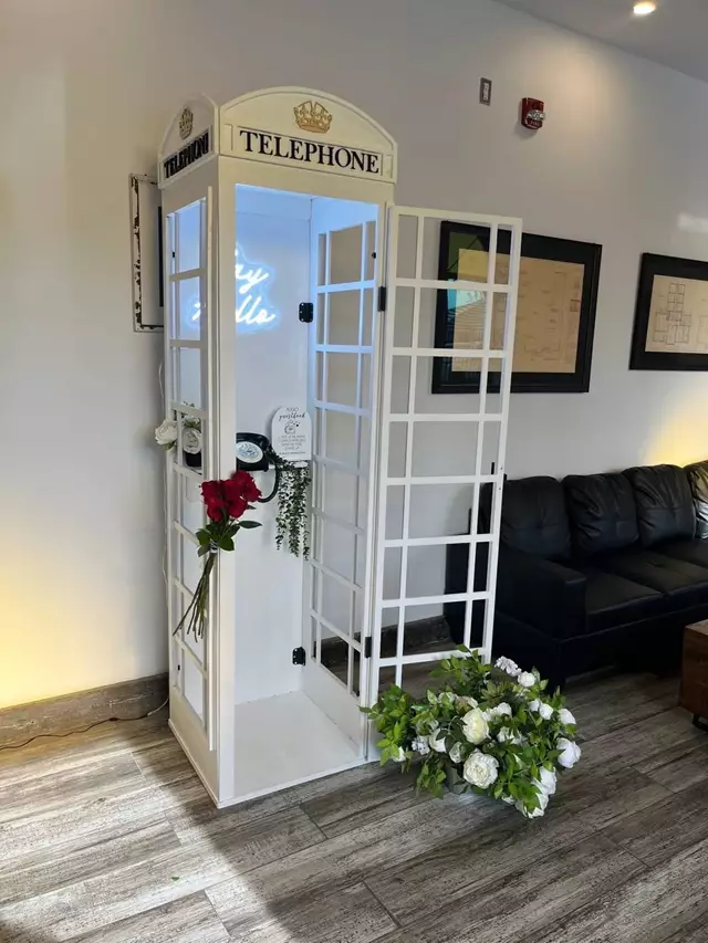 Photo Booths: 647 Photo Booth 17