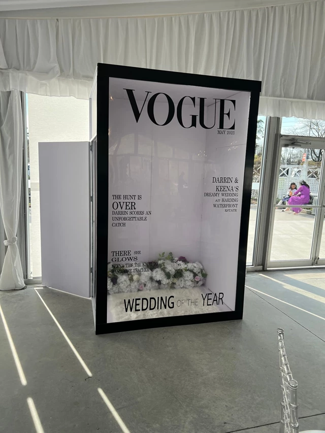 Photo Booths: 647 Photo Booth 23