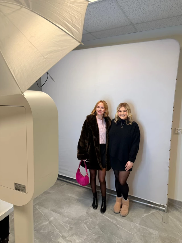 Photo Booths: 647 Photo Booth 27