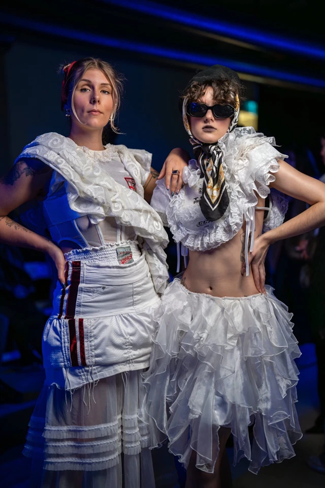 Photographers: 6 Art Care 26