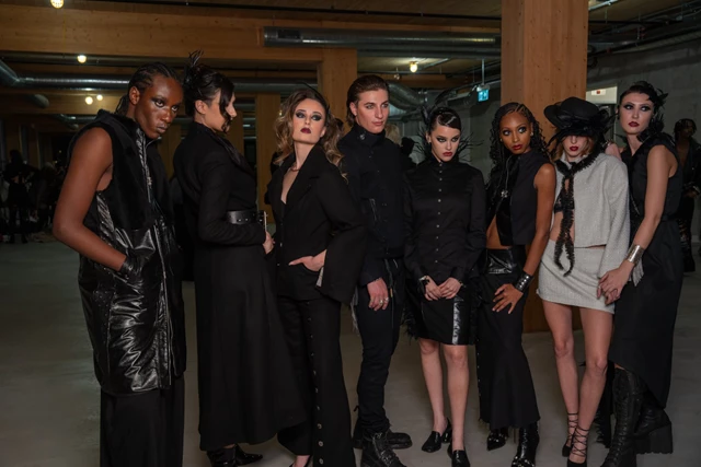 Photographers: 6 Art Care 27