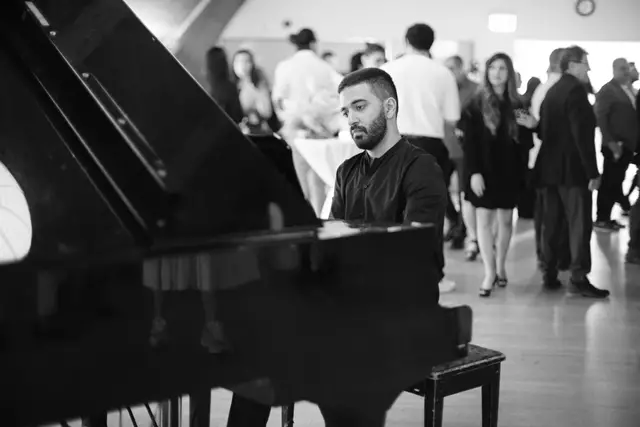 Photographers: 6 Art Care 11