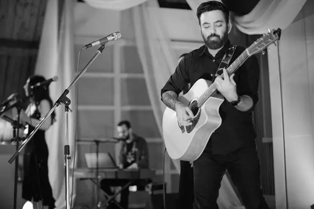 Photographers: 6 Art Care 9