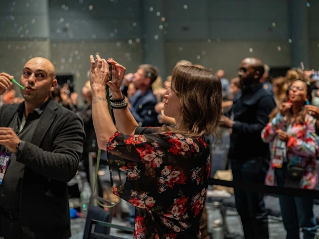 Photographers: 6 Art Care 7