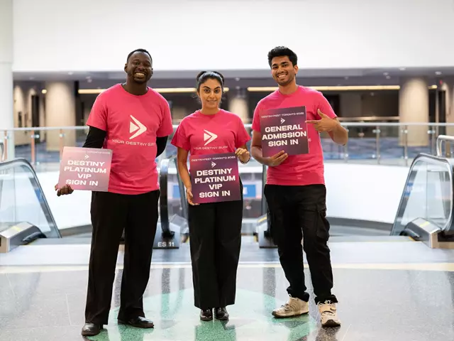 Photographers: 6 Art Care 6