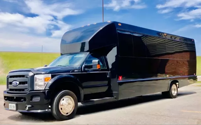 Limousines: AB Limousine Services 4