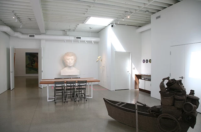 "The Common", a bright reception area off of the entrance and kitchen.