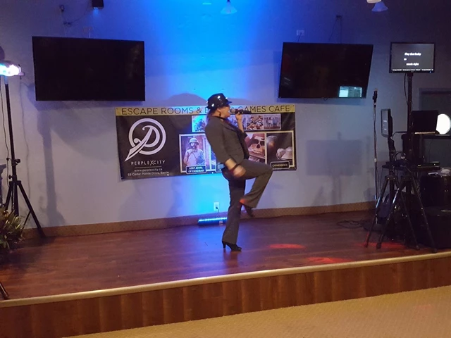 Almost Famouz, Toronto