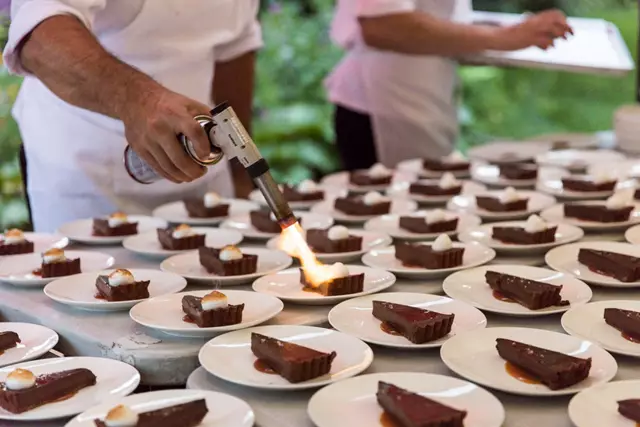 Full Service Caterers: Alo Catering 26