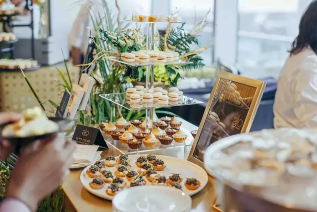 Full Service Caterers: Alo Catering 19