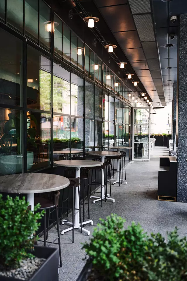 Restaurants: Alobar Downtown 2