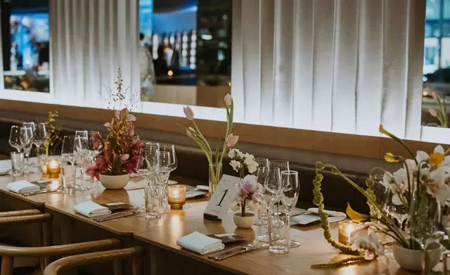 Restaurants: Alobar Downtown 5