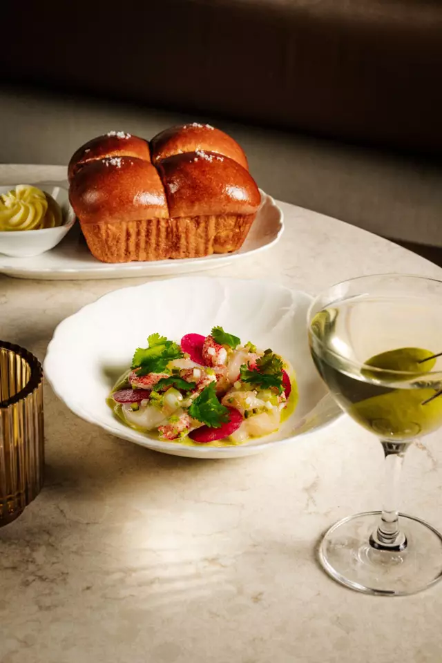 Restaurants: Alobar Downtown 3
