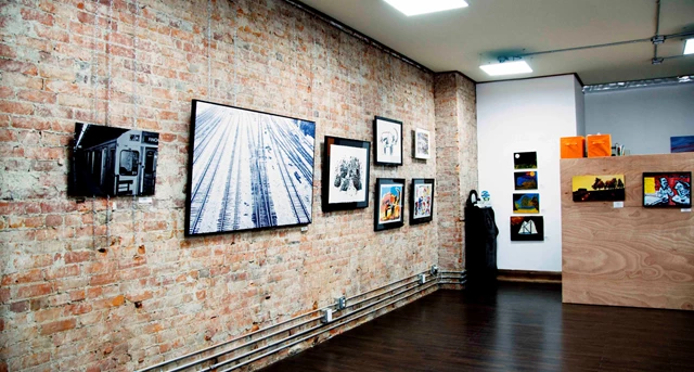 Amber Group Fine Art Gallery, Toronto