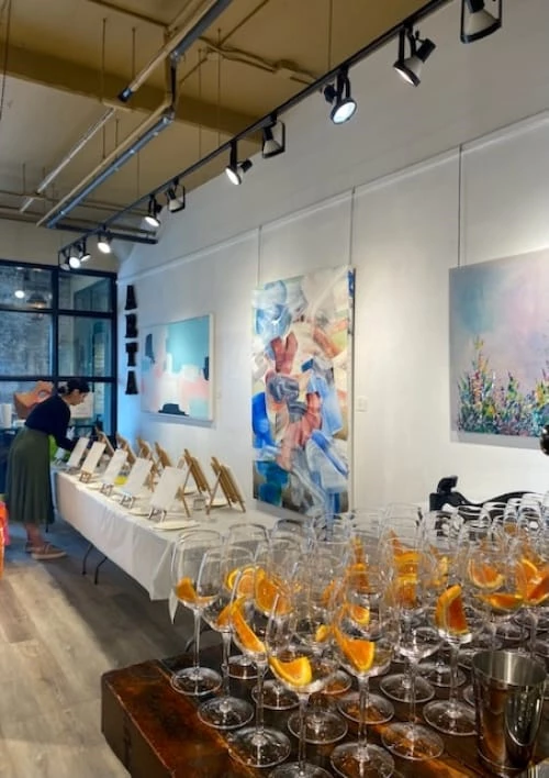 Galleries/Museums: Arta Gallery 6