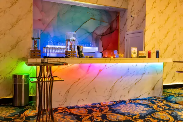 Banquet Halls: Autaq Banquet Hall 26