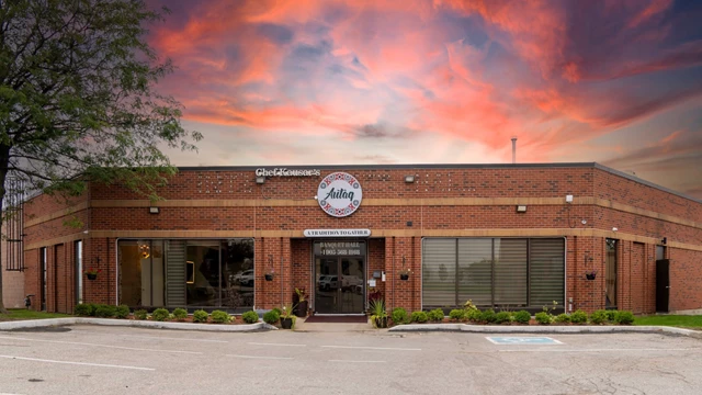 Banquet Halls: Autaq Banquet Hall 10