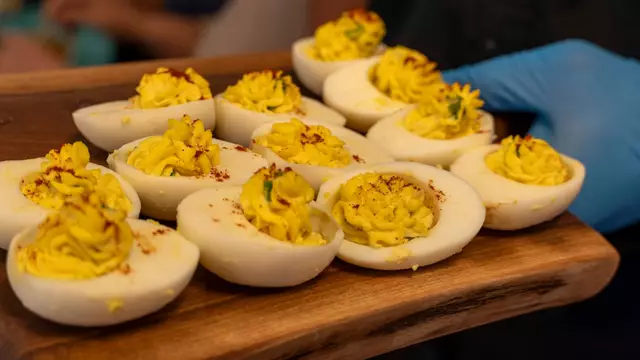 Banquet Halls: Autaq Banquet Hall 8