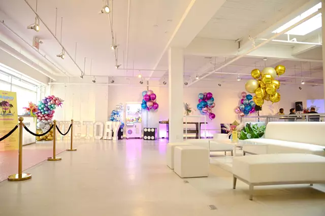 Galleries/Museums: Avant Garde 2