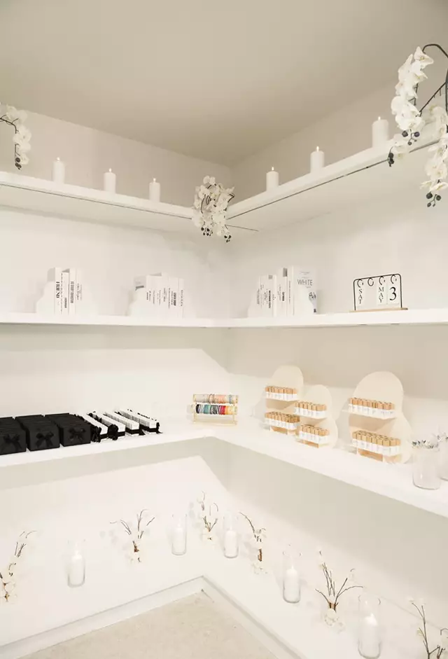 Galleries/Museums: Avant Garde 5