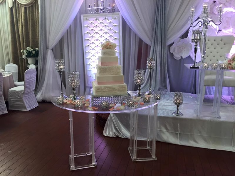 Carousel images of Babylon Wedding Cakes