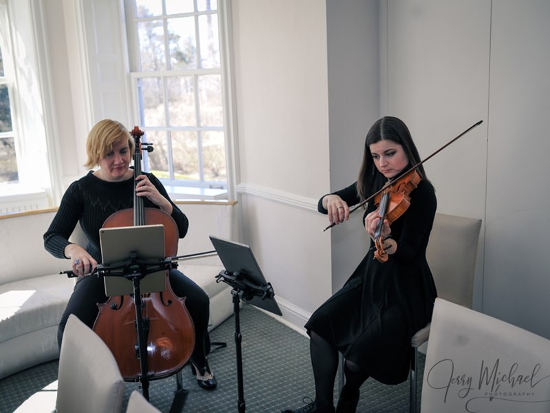 Ceremony music at the Estates of Sunnybrook. Jerry Michael Photography.