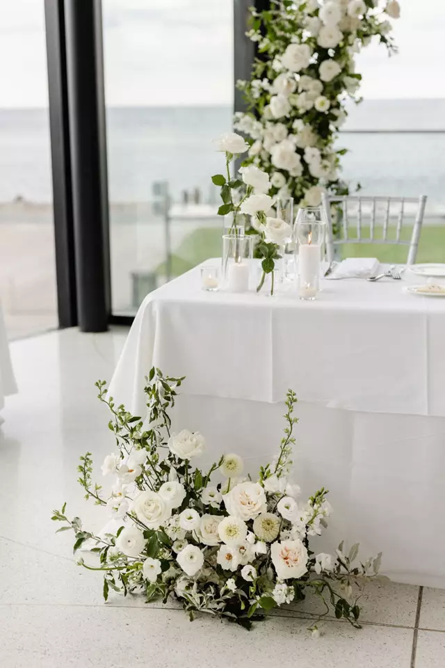 Florists: Bellwood Blooms 18