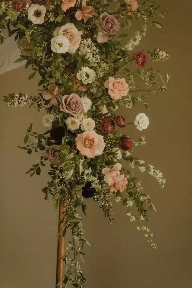 Florists: Bellwood Blooms 24