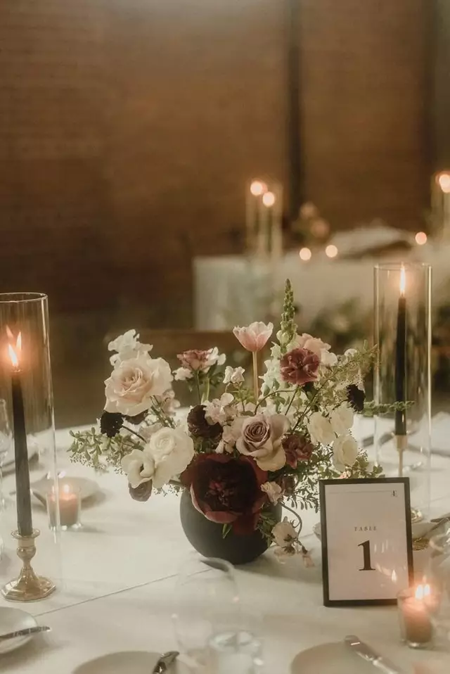 Florists: Bellwood Blooms 25