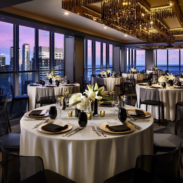 Hotels: Bisha Hotel Toronto 1