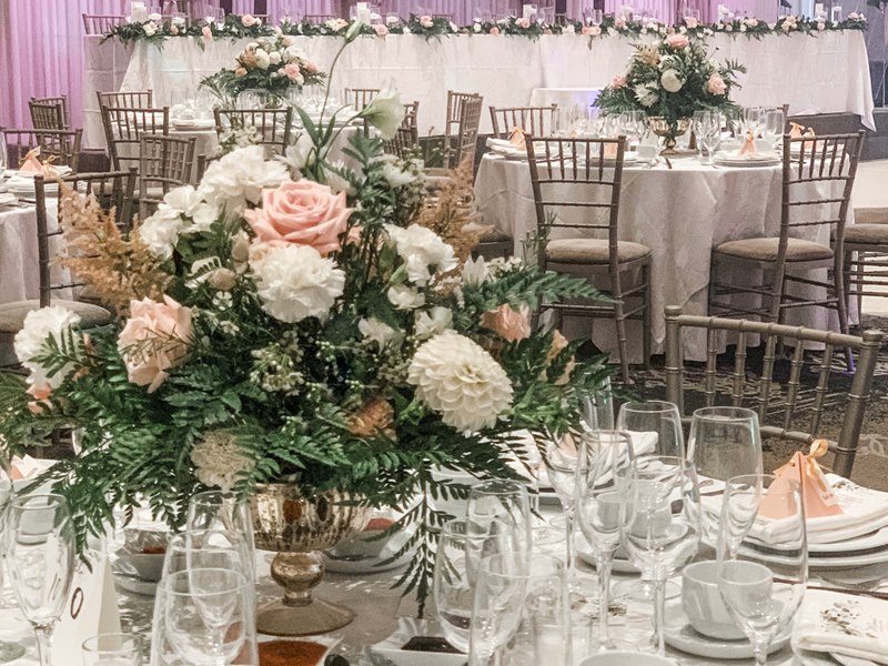 Blush Centrepiece