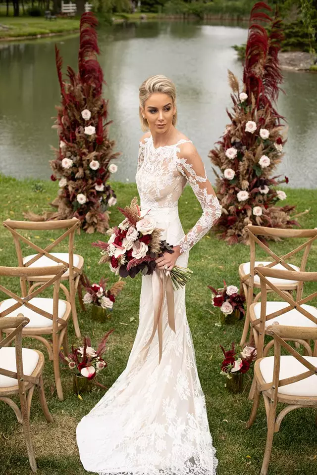 Florists: Bloomberry & Co 4