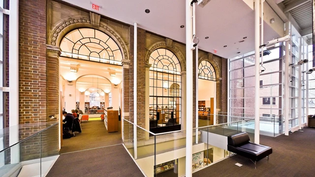 Bloor Gladstone Library interior