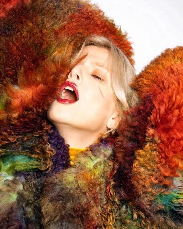 Blush and Bows, Toronto