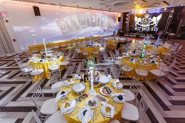 Restaurants: Bomond Restaurant 2