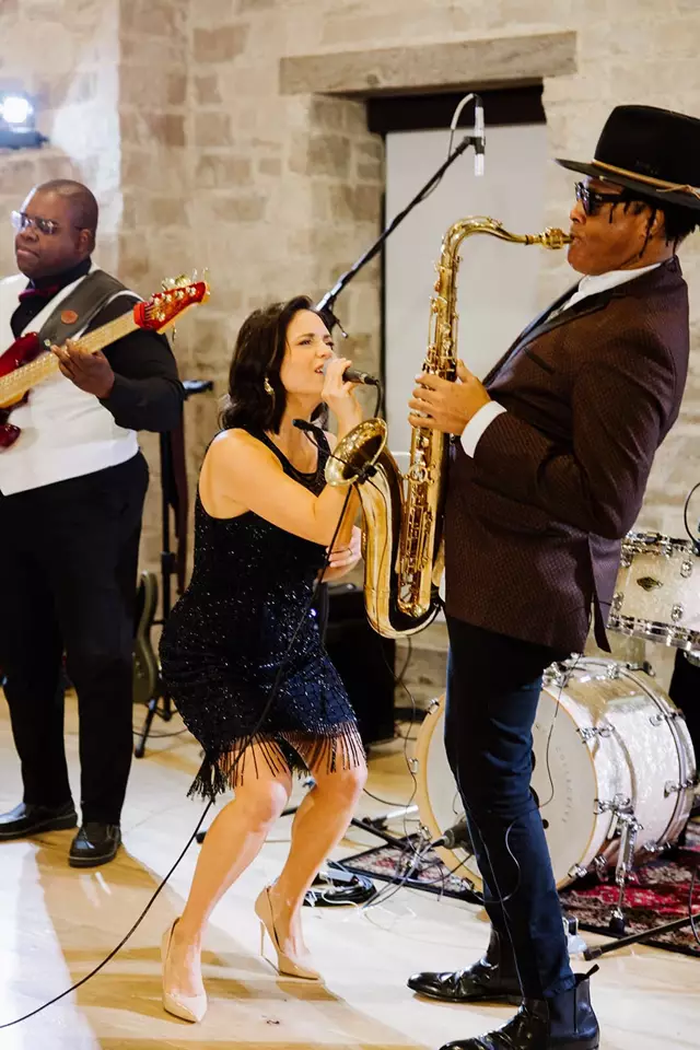 Live Music & Bands: Boutique Entertainment 27