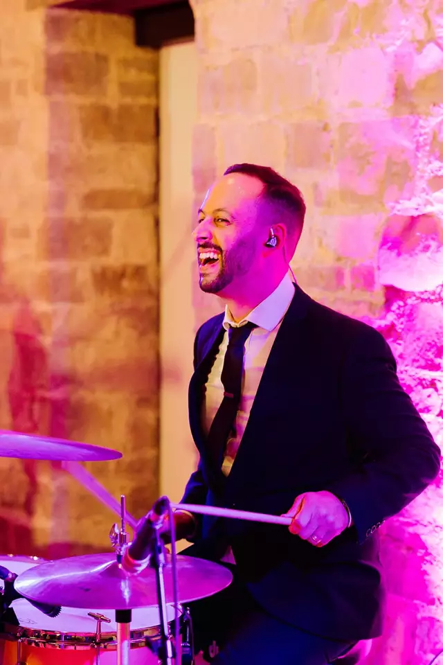 Live Music & Bands: Boutique Entertainment 6