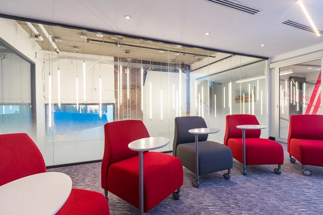Medium Meeting Room
