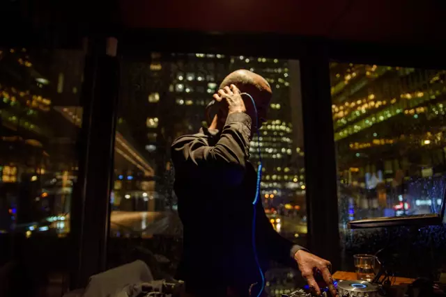 Disc Jockey's / DJs: Britton DJ Service 6