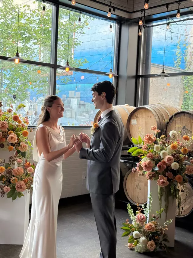 Disc Jockey's / DJs: Britton DJ Service 5