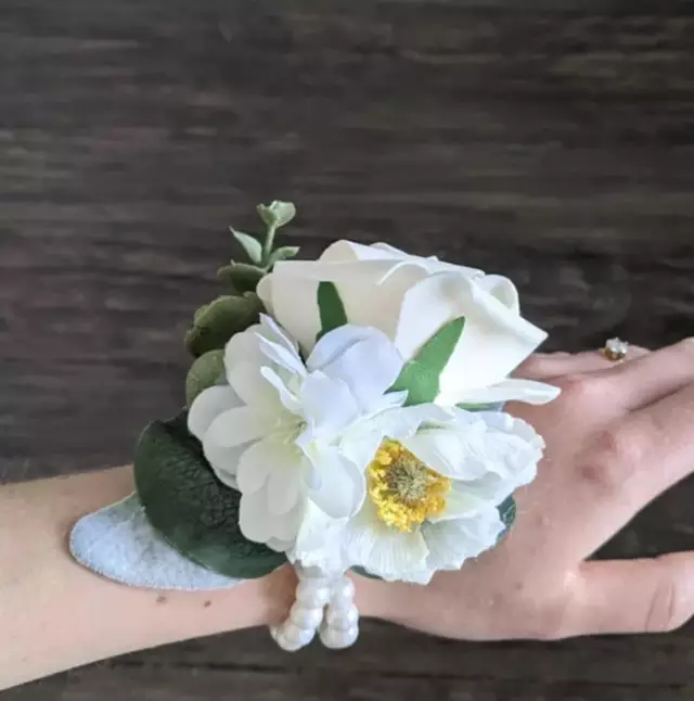 Florists: Bushel & Bloom 10