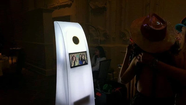 Bwild Photobooth, Toronto