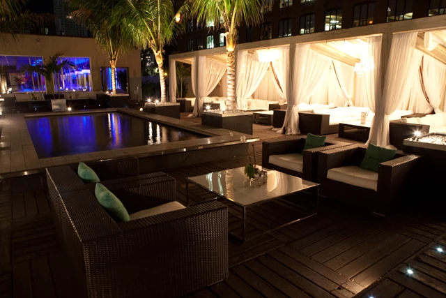 C Lounge, Toronto