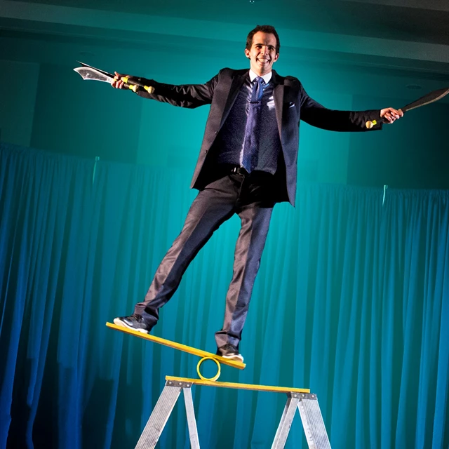 Canadian Magician Sam Pearce, Toronto